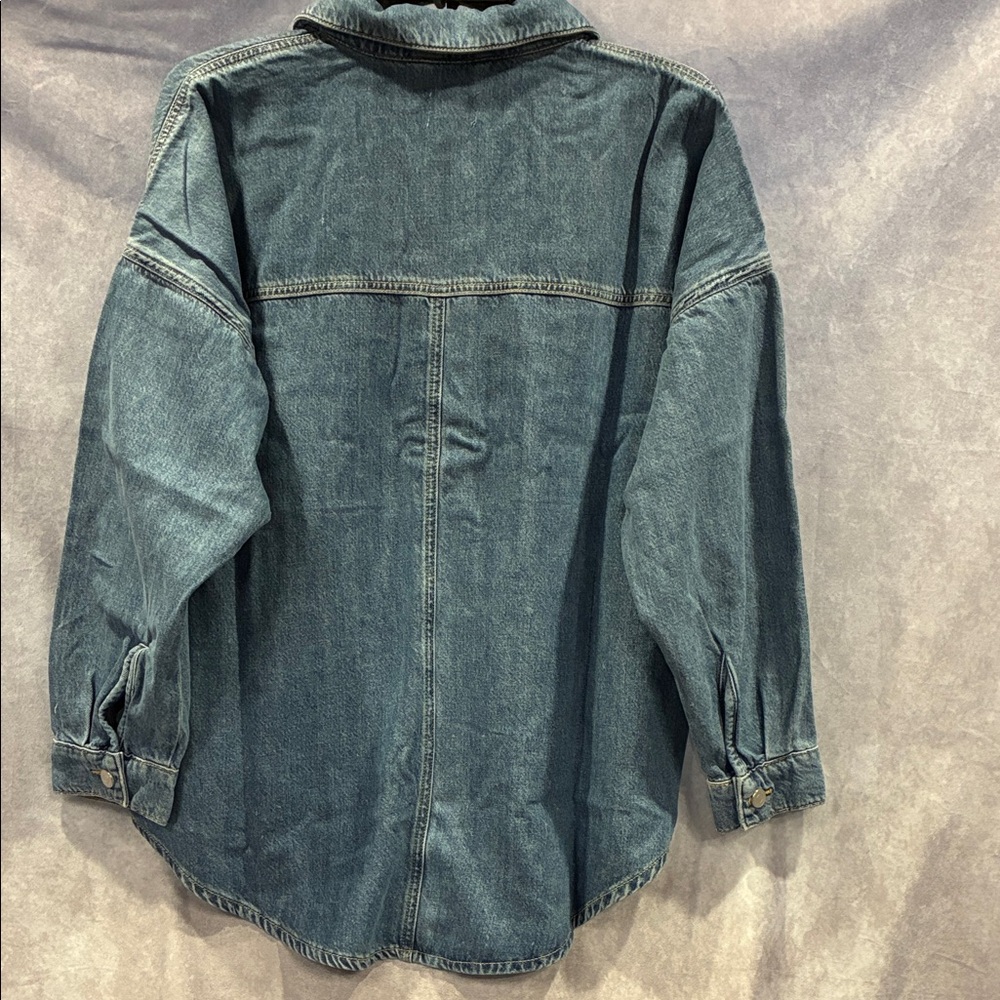 The Drop “Pilar” Denim Shacket - Picture 6 of 7